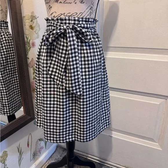 SHEIN Black & White Gingham Paperbag Tie-Waist A-Line Skirt - Picture 1 of 8